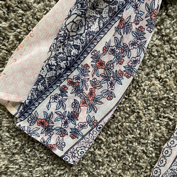 Off the shoulder blouse - Picture 3 of 4